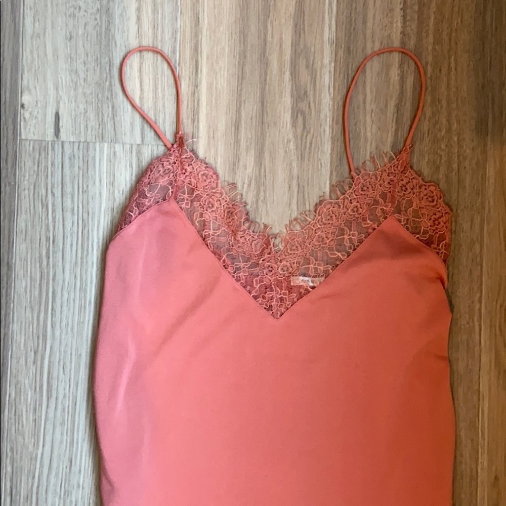 Peach/burnt orange lace tank